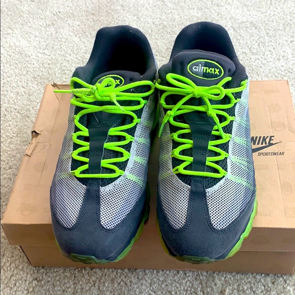 NIKE Air Max ‘95 DYN FW Men’s size 9